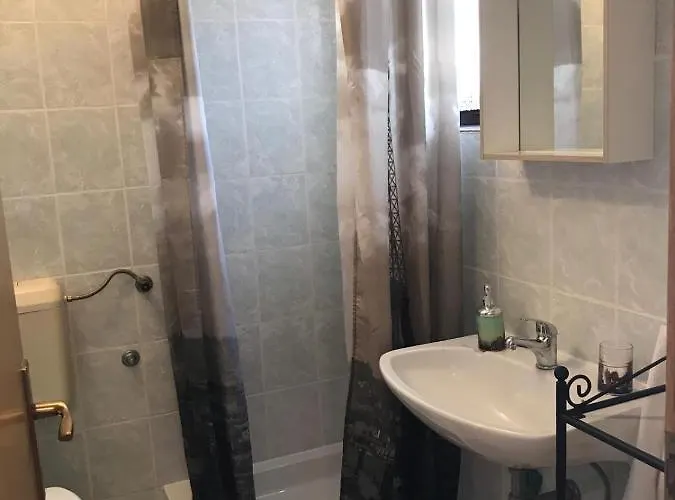 With Parking Space Nin, Zadar - 14044 דירה *